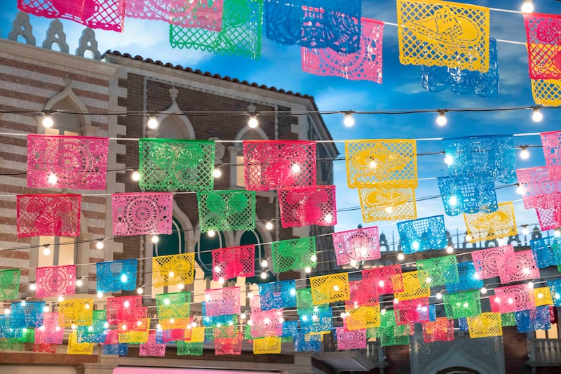 Las Vegas se convierte en la capital del orgullo mexicano con shows de Alejandro Fernández, Ricky Martin y Banda MS, además de la pelea de Canelo Álvarez, fiestas en clubes y celebraciones patrias con mariachi y gastronomía