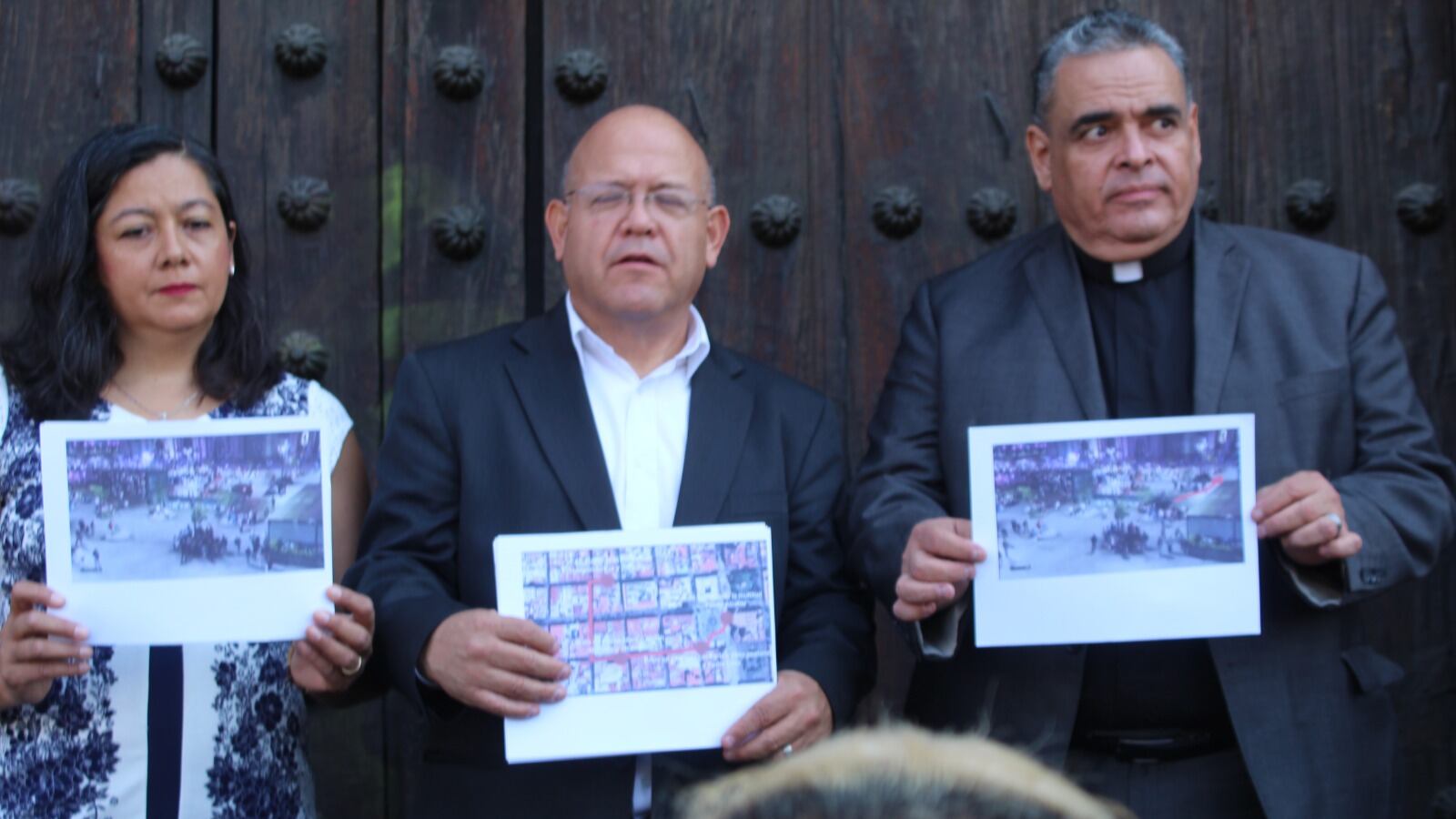 Representantes del Frente Nacional por la Familia (FNF) pidieron transparencia e inmediatez para esclarecer el atropellamiento masivo de la noche del pasado sábado enfrente de la Catedral de Guadalajara, en la que quedó detenido Sergio “N” de 33 años, luego de embestir a grupo de manifestantes (16 personas) pro vida en una camioneta negra presuntamente robada.