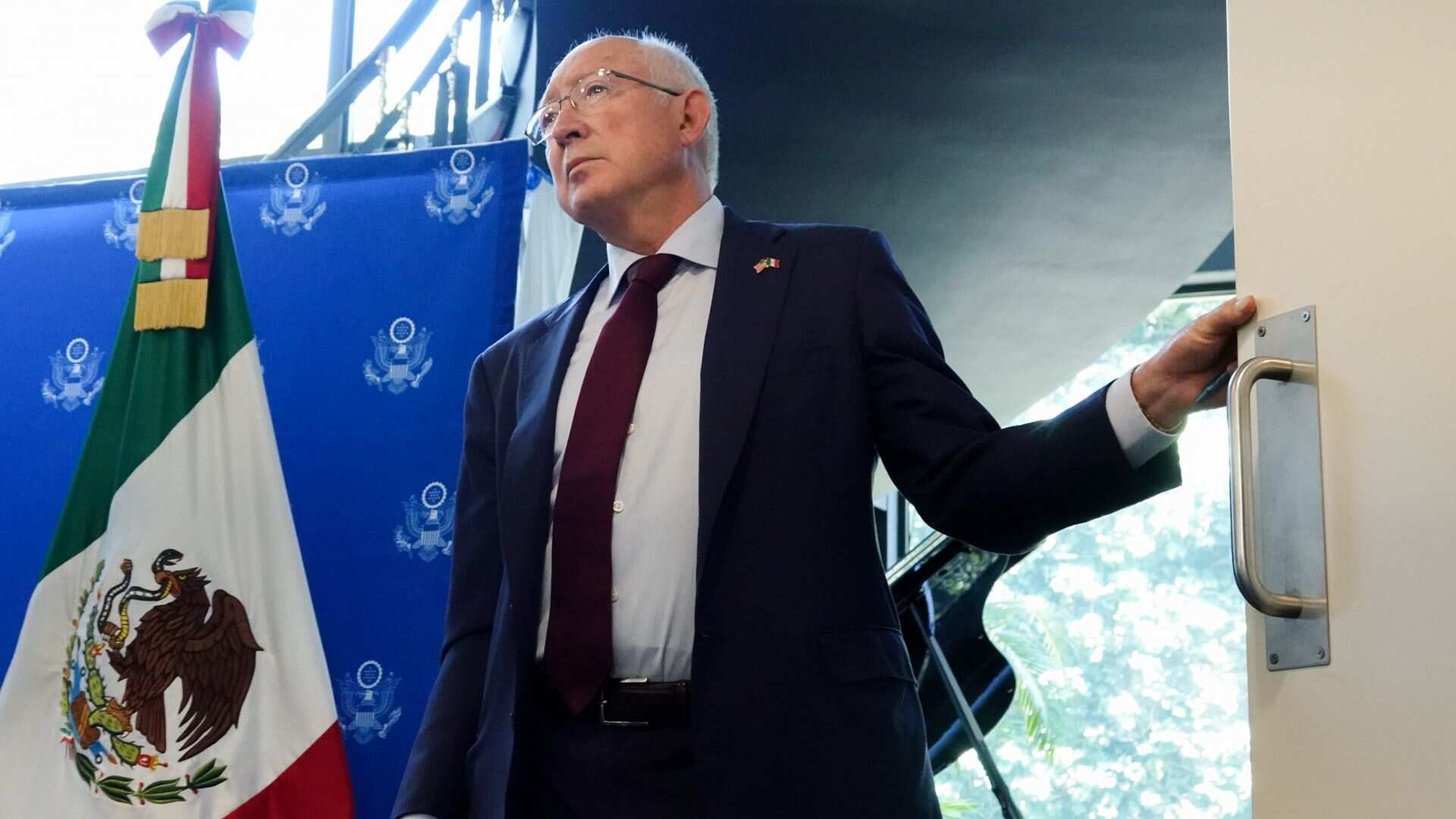 Ken Salazar: diferencias con México no impedirán comercio