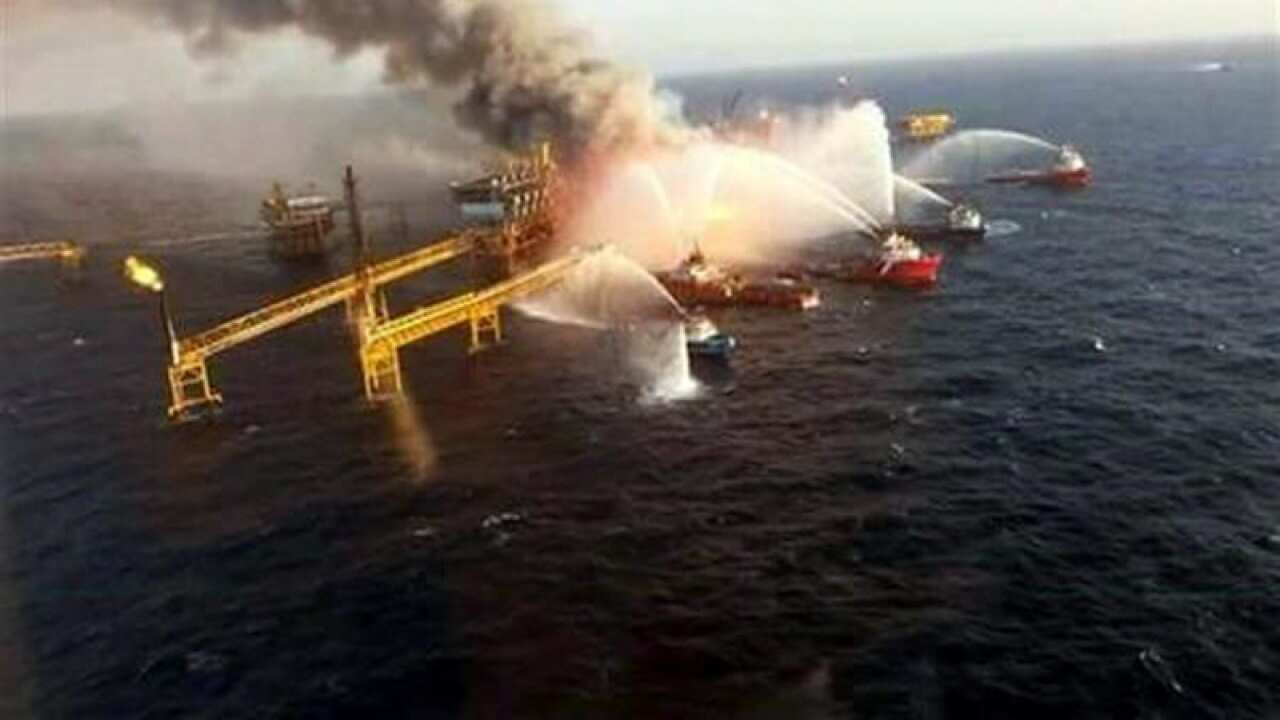 Incendio Instalaciones petroleras de Pemex