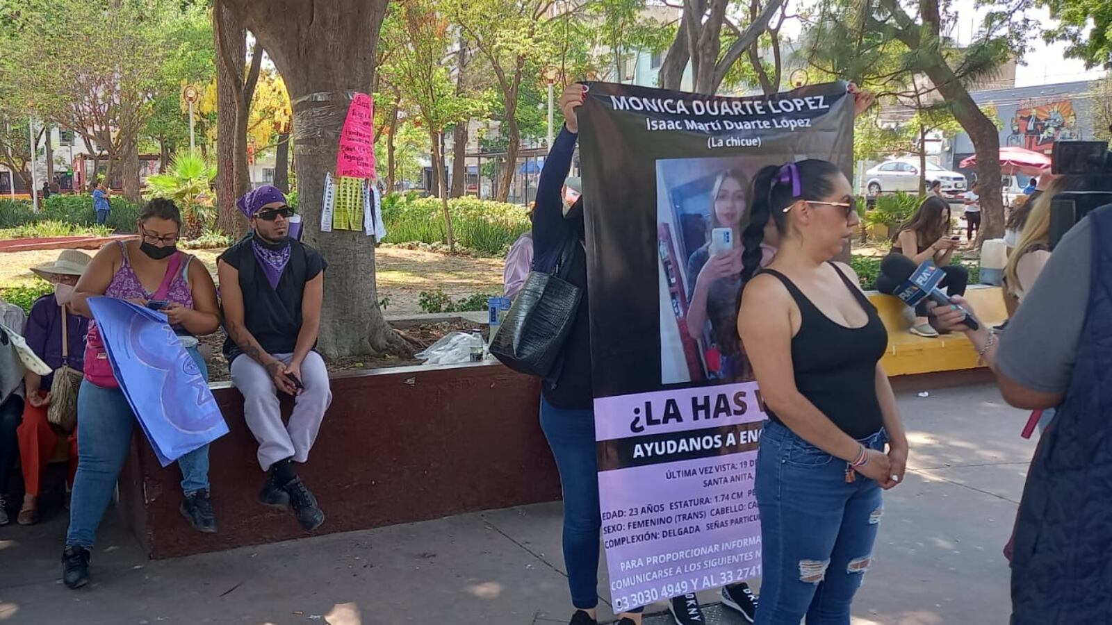Familiares estaban por manifestarse cuando se reportó que la joven estaba localizada.