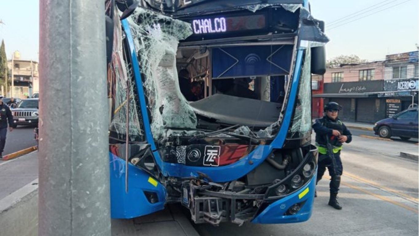 Choque de Trolebús en Chalco