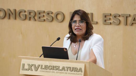 Presenta iniciativa para castigar incentivar retos virales.