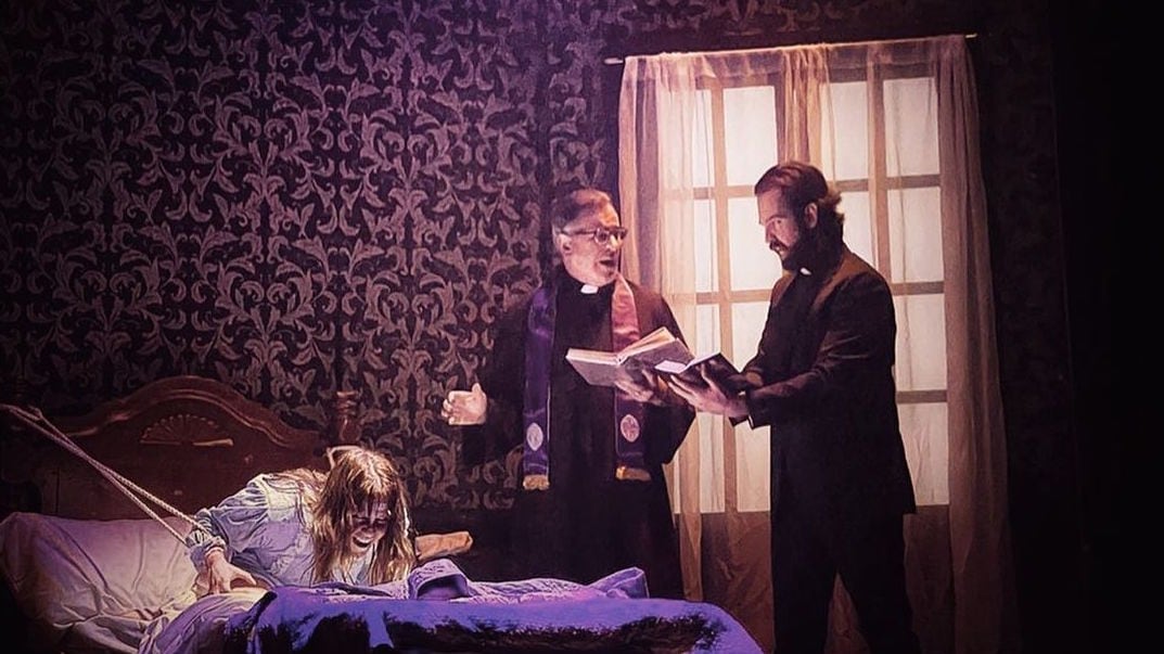 La obra ha logrado mantenerse en la cartelera, con la historia que pasó del cine al teatro.