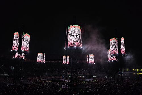 Detienen a 15 personas en concierto de Metallica por reventa de boletos y robo de celulares