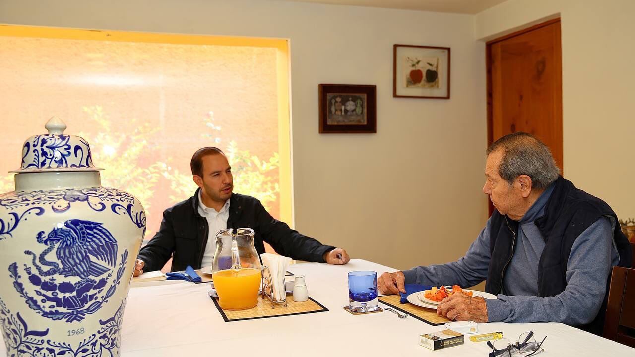 Recibió en su casa a Marko Cortés. (Twitter/Marko Cortés)