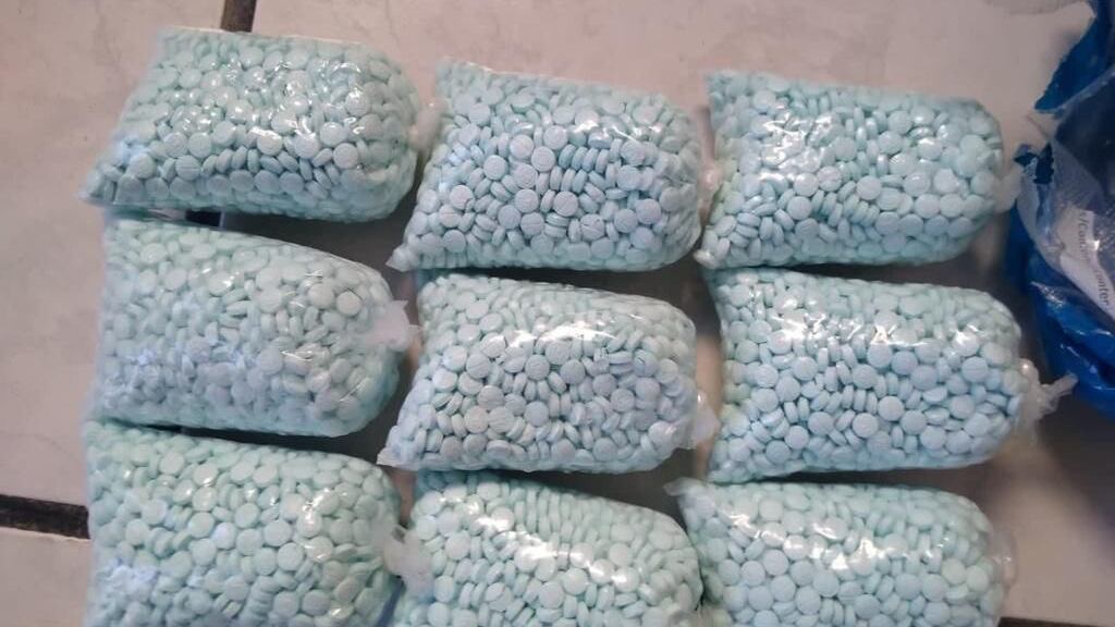 La Secretaría de Salud señala que hay laboratorios clandestinos en Nuevo León.