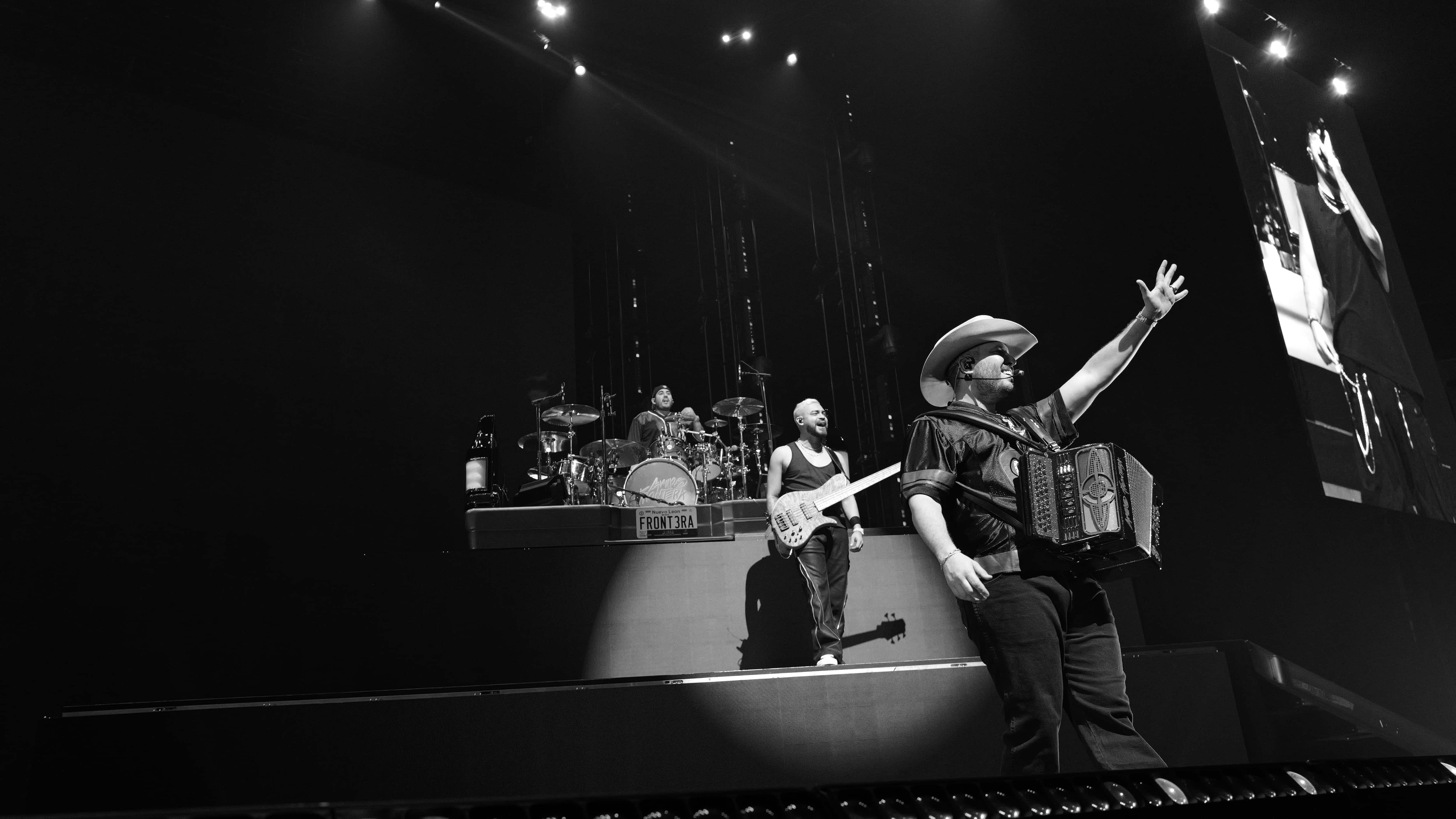 Las Vegas fue testigo de la primera presentación de la agrupación que se embarcará por un tour para promocionar su último lanzamiento discográfico, por lo cual recorrerán las principales ciudades de Estados Unidos y México, dejando en claro su poder en la industria dentro del regional mexicano.