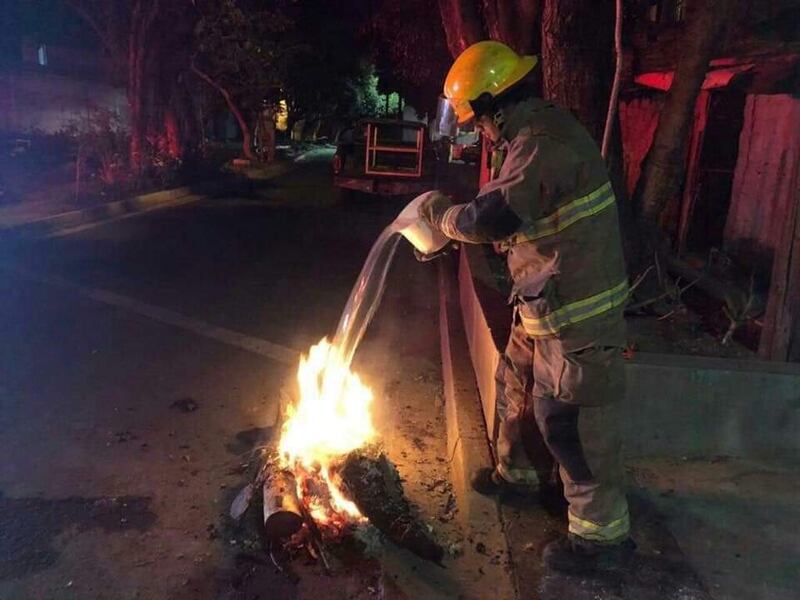 Los cuerpos de emergencia hacen un llamado para no usar pirotecnia o prender fogatas durante esta temporada navideña, pues disparan la contaminación.