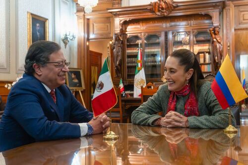 Claudia Sheinbaum recibe a Gustavo Petro en Palacio Nacional: platicamos de la unión de AL