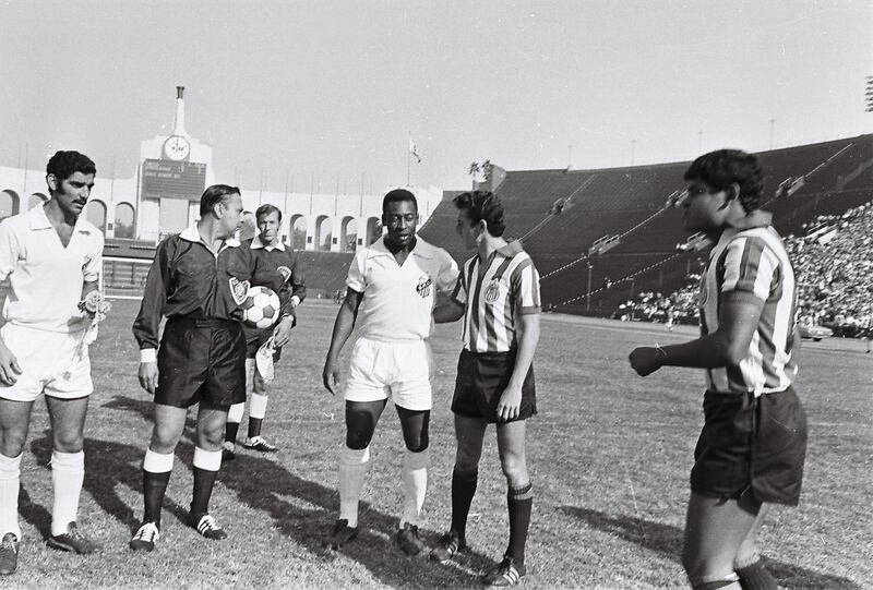 Pelé jugó contra el Rebaño Sagrado