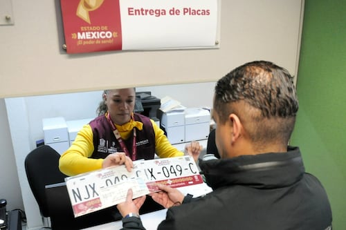 Edoméx da 2 años más de vigencia que CDMX en tarjeta de circulación