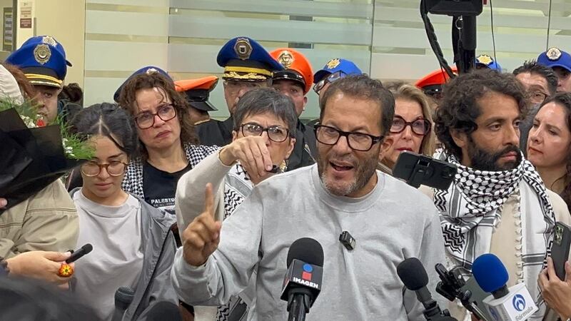 Nos decía: “thankie for you present”, periodista mexicano narra la tortura israelí