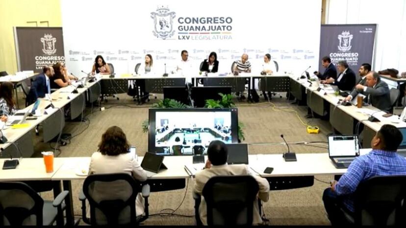 Las nuevas Secretarías de Libia García, causan discusión por duplicidad de funciones.