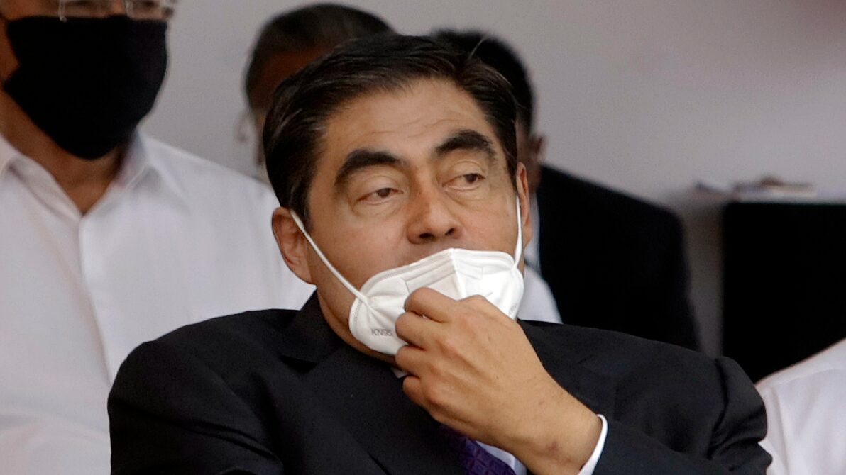 Barbosa exhorta a candidatos a la alcaldía a realizar debate