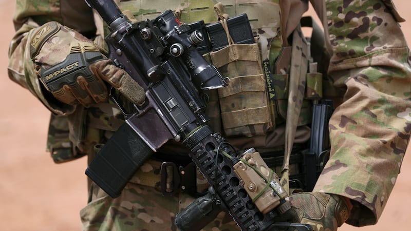 Policía de Estados Unidos detiene a militar mexicano vinculado con el caso Ayotzinapa