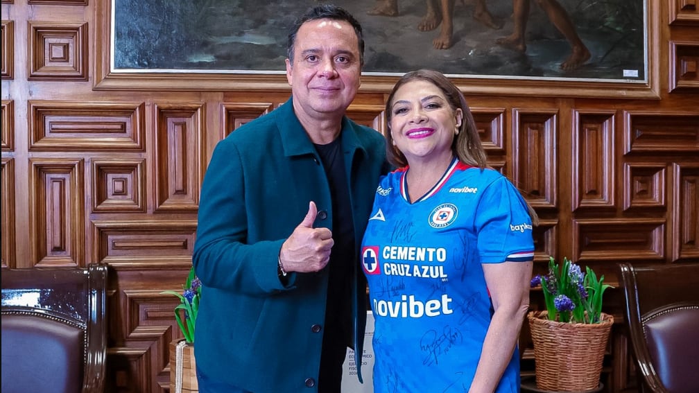 Víctor Velázquez se reunió con Clara Brugada.