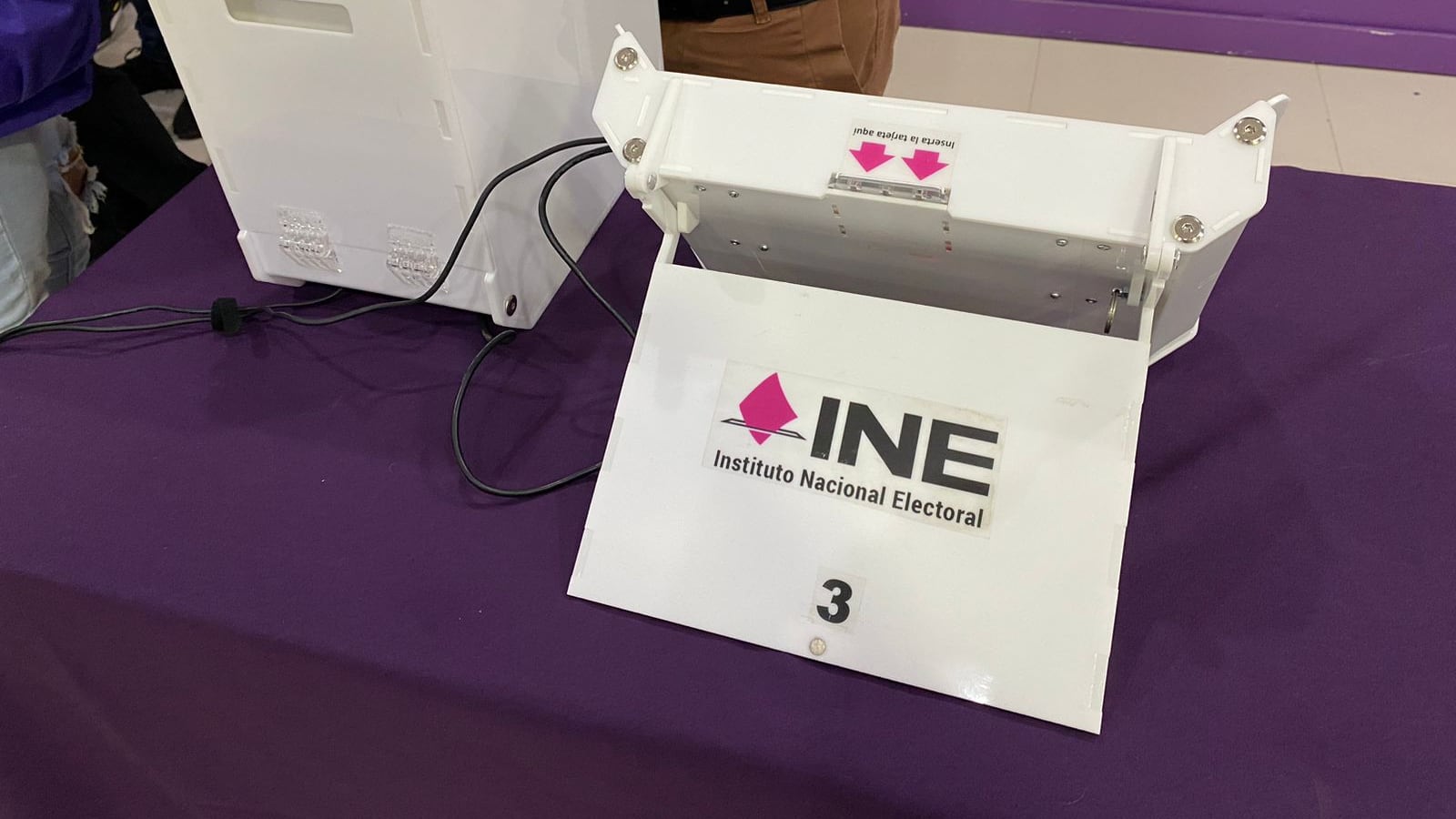 Urna-electrónica-IECM-INE-Elecciones-CDMX