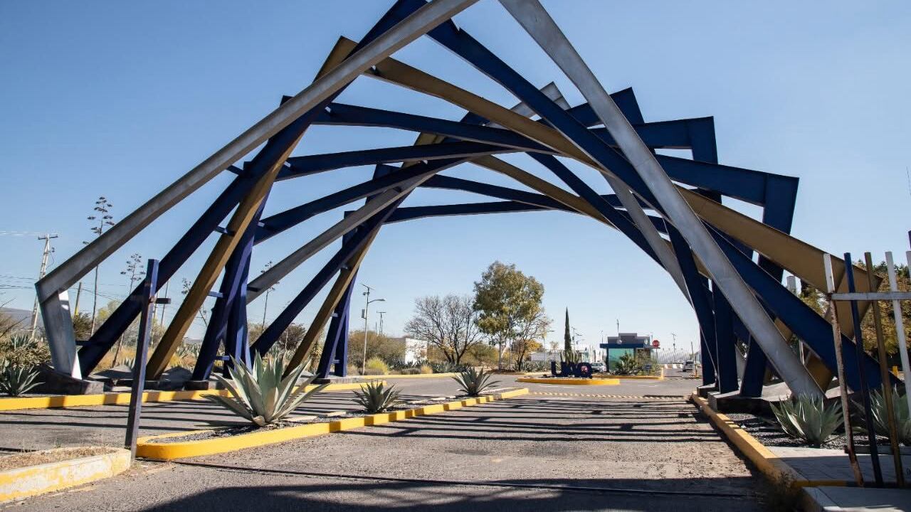 Campus Aeropuerto UAQ.