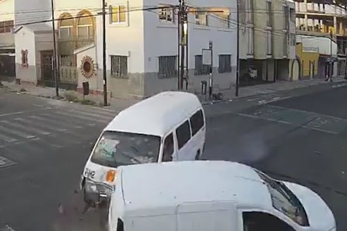 Graban fuerte accidente de tránsito en calles de Puebla