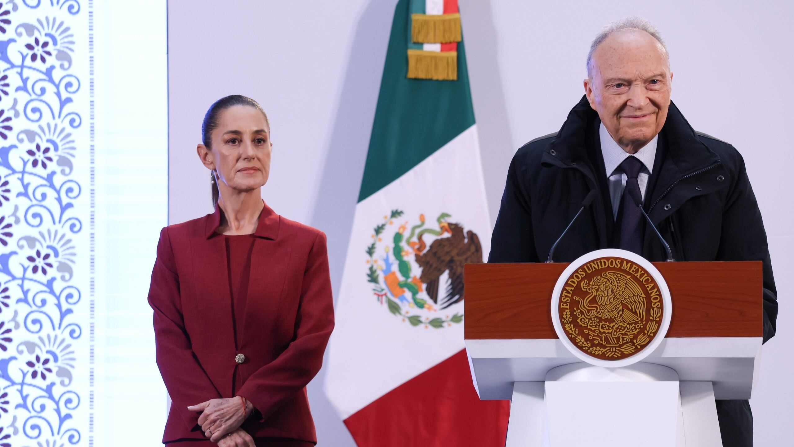 Gertz Manero aparece en la mañanera para aclarar secuestro del Mayo Zambada