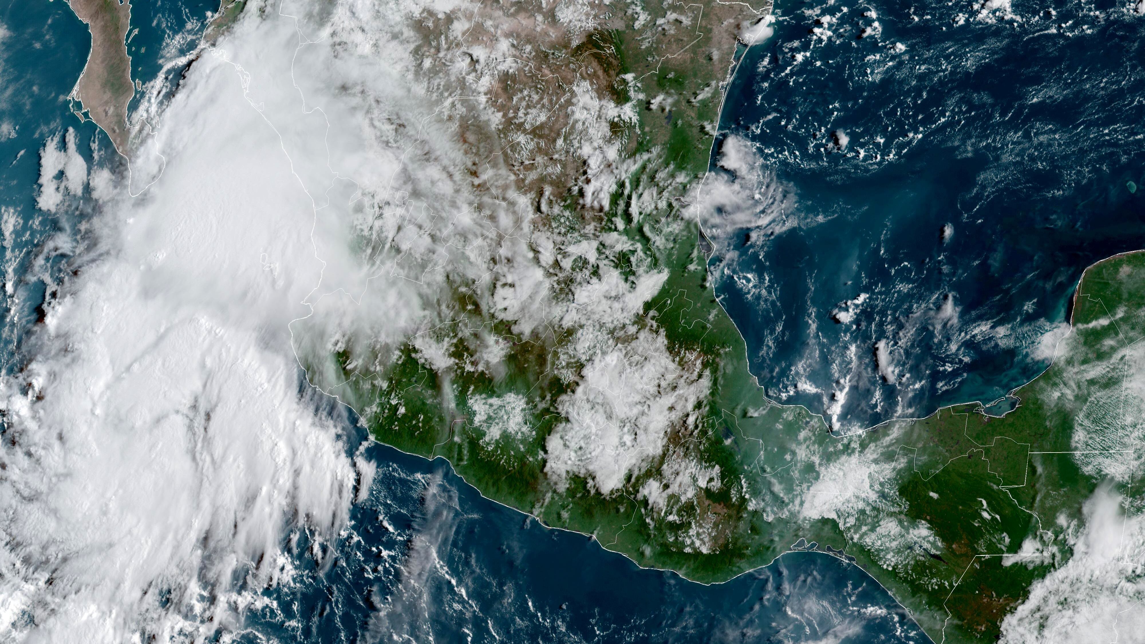 Septiembre es un mes crítico para el desarrollo de ciclones en el Pacífico mexicano, advierten autoridades.