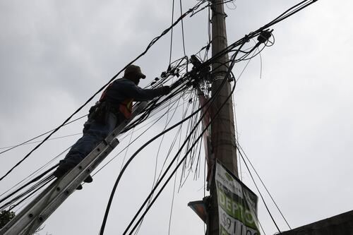 Guatemala ofrece a Oaxaca y Chiapas electricidad más barata