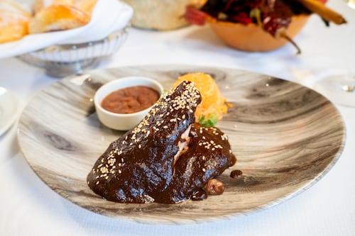 Tradición y creatividad se encuentran en el Festival de los Moles