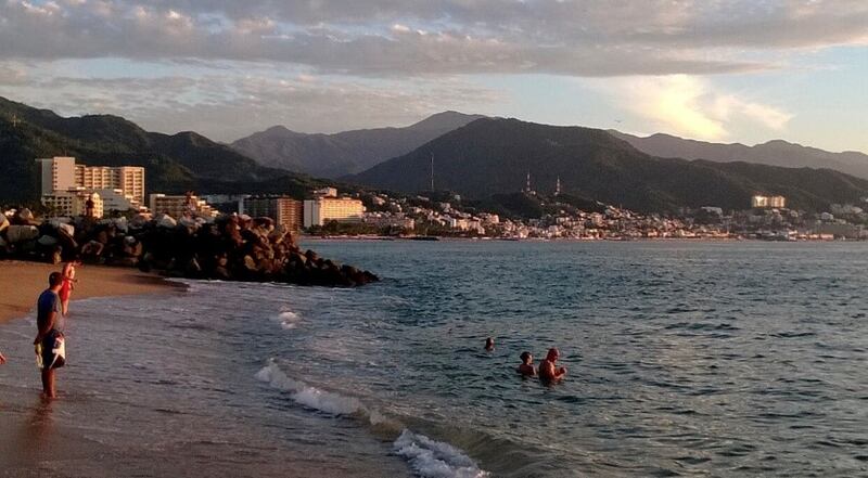 Manzanillo es uno de los tres destinos más visitados en México, esto por sus playas y excelente comida marítima.