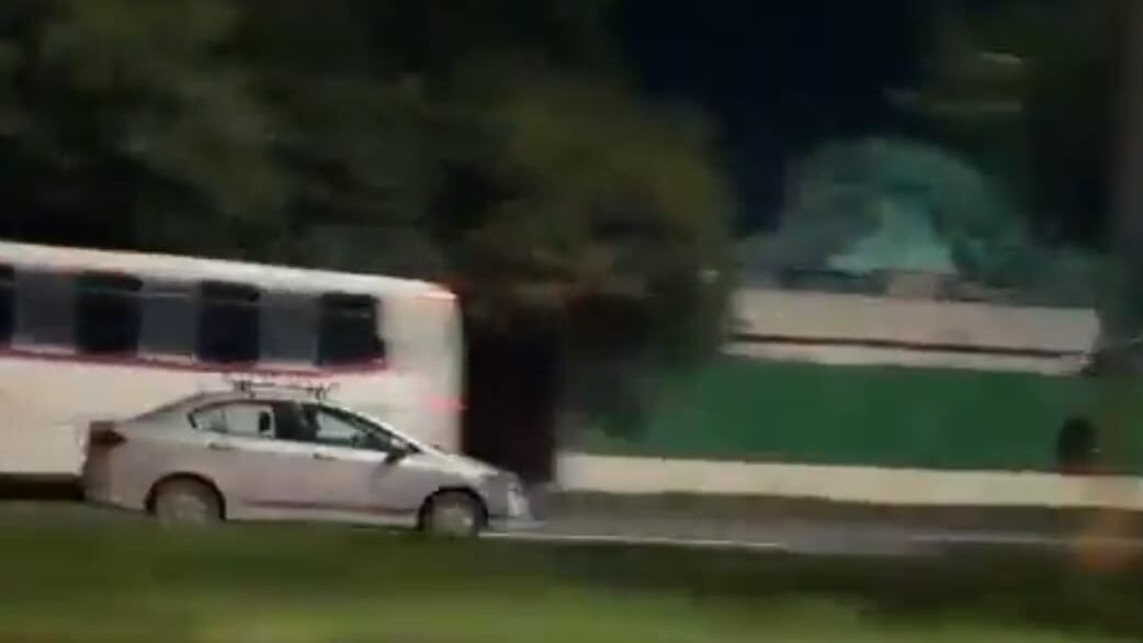 El conductor tuvo oportunidad de enmendar su camino, pero no lo hizo.