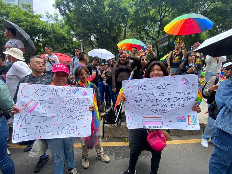 marcha del orgullo LGBT+ 2024 en CDMX