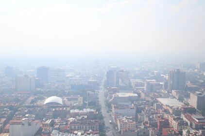 Las autoridades capitalinas han anunciado que la calidad del aire es "extremadamente mala" durante las primeras horas de 2023