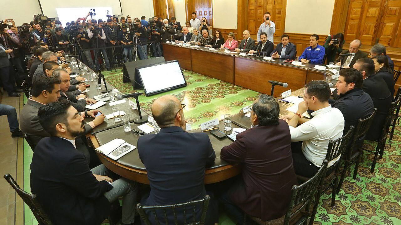 La Mesa de Coordinación Metropolitana volvió a instalarse este viernes después de varias semanas de controversia.