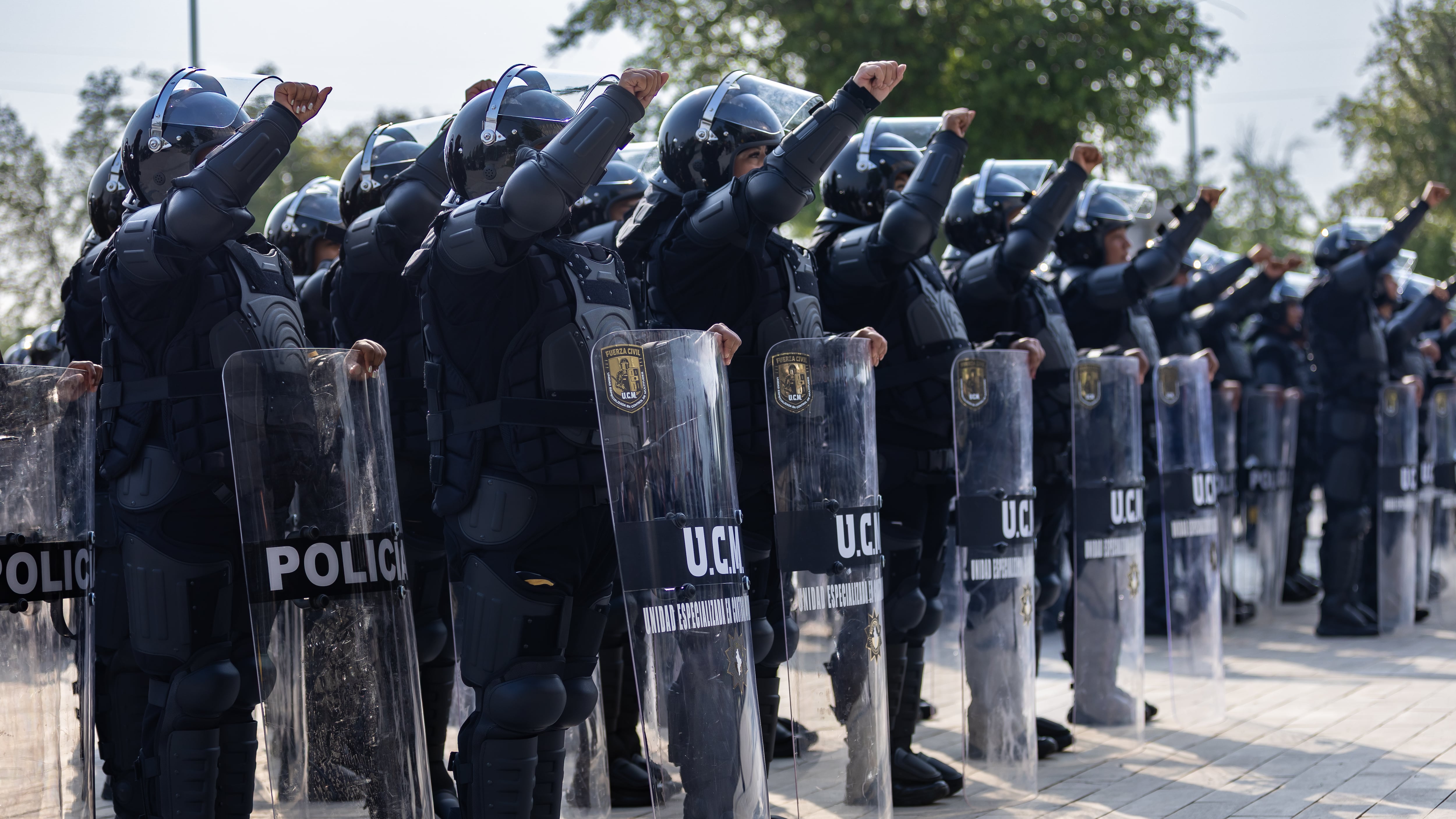 Durante la ceremonia, realizada en el Estadio Monterrey, sede del evento veraniego, el mandatario estatal destacó que Nuevo León llega preparado para el evento internacional.