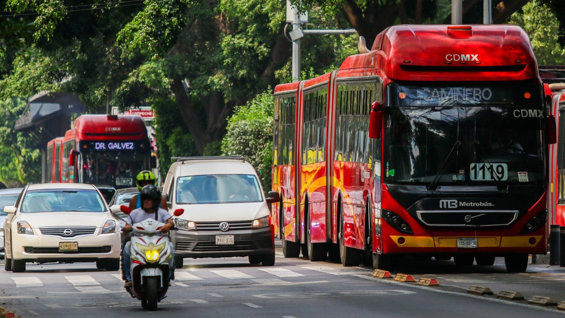 Hoy no Circula del viernes 25 de abril en CDMX y Edomex