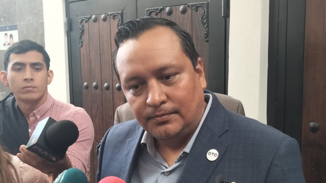 Investigan parálisis faciales en pacientes de Guanajuato ante alerta de meningitis en Durango.