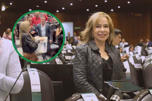 ¡Le lanzó crudo! Diputada de Morena arroja chapopote en plena sesión en San Lázaro
