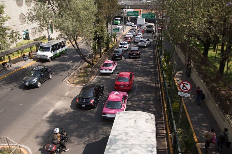 Hoy no Circula del viernes 4 de abril de 2025 en CDMX y Edomex