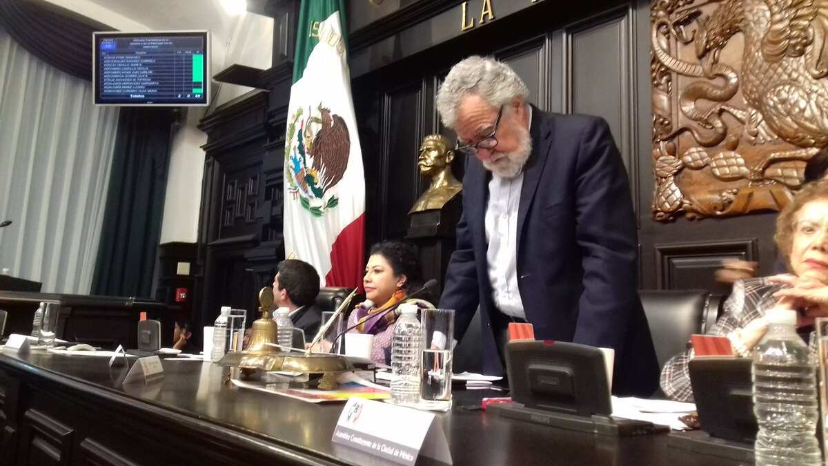 El anuncio de la Constitución se hizo en la madrugada del martes