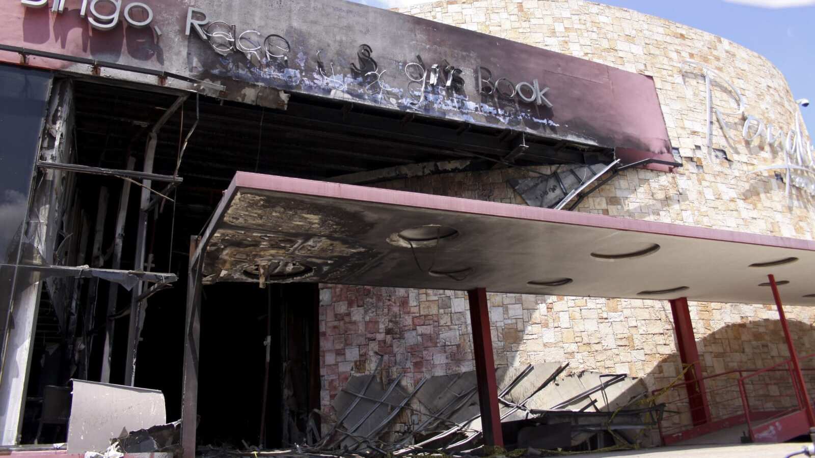 El incendio en el Casino Royale, de Monterrey, es una de las mayores tragedias en NL.