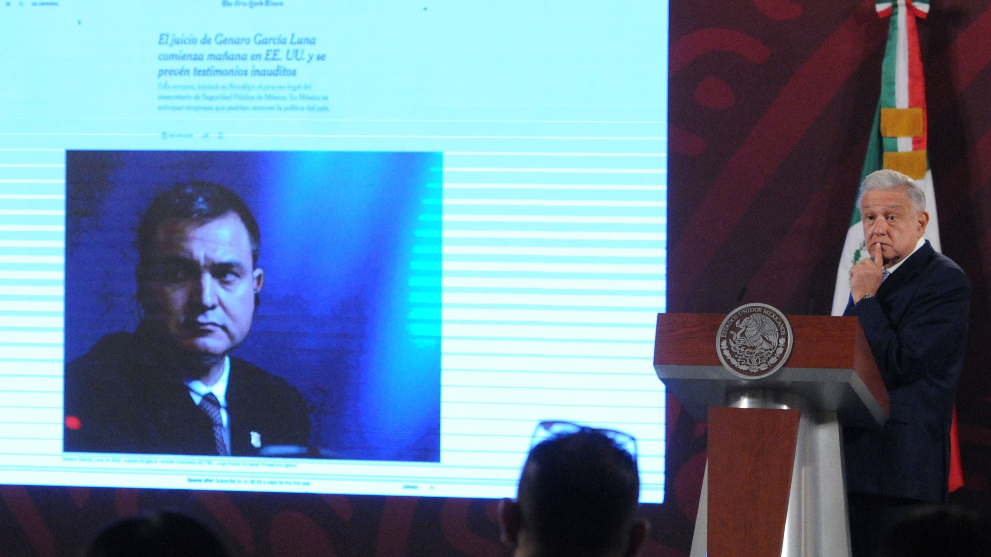 CIUDAD DE MÉXICO, 18ENERO2023.- Andrés Manuel López Obrador, presidente de México, encabeza la conferencia mañanera de este miércoles, dónde habló sobre el juicio que se llevará cabo en Estados Unidos contra Genaro García Luna. FOTO: DANIEL AUGUSTO /CUARTOSCURO.COM