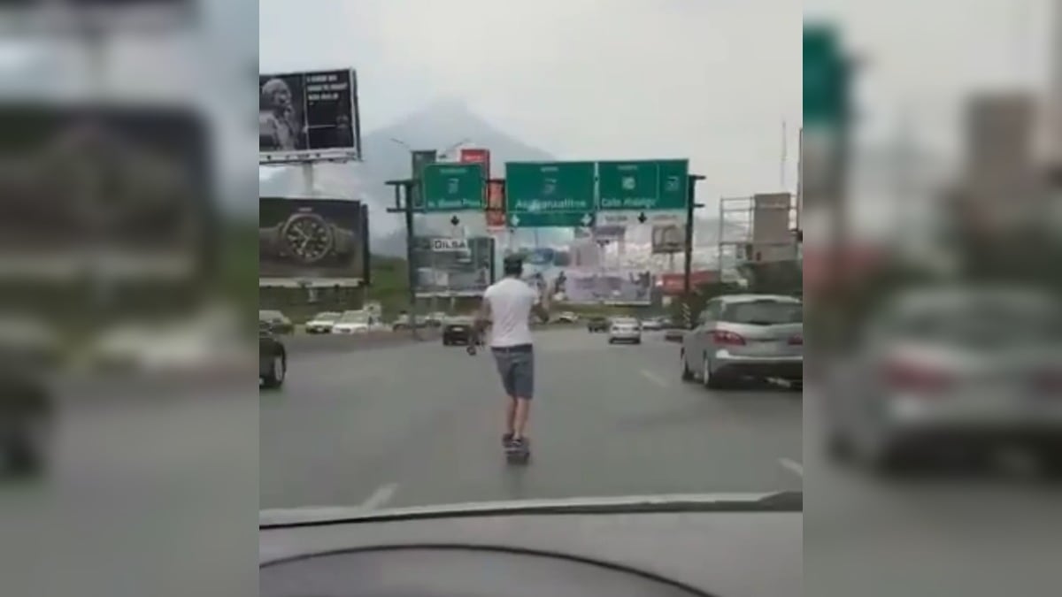 El chico de la patineta se volvió viral a finales de 2017.