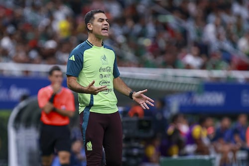 FMF traicionaría a Rafa Márquez: Técnico argentino sería el sucesor de Aguirre después del Mundial