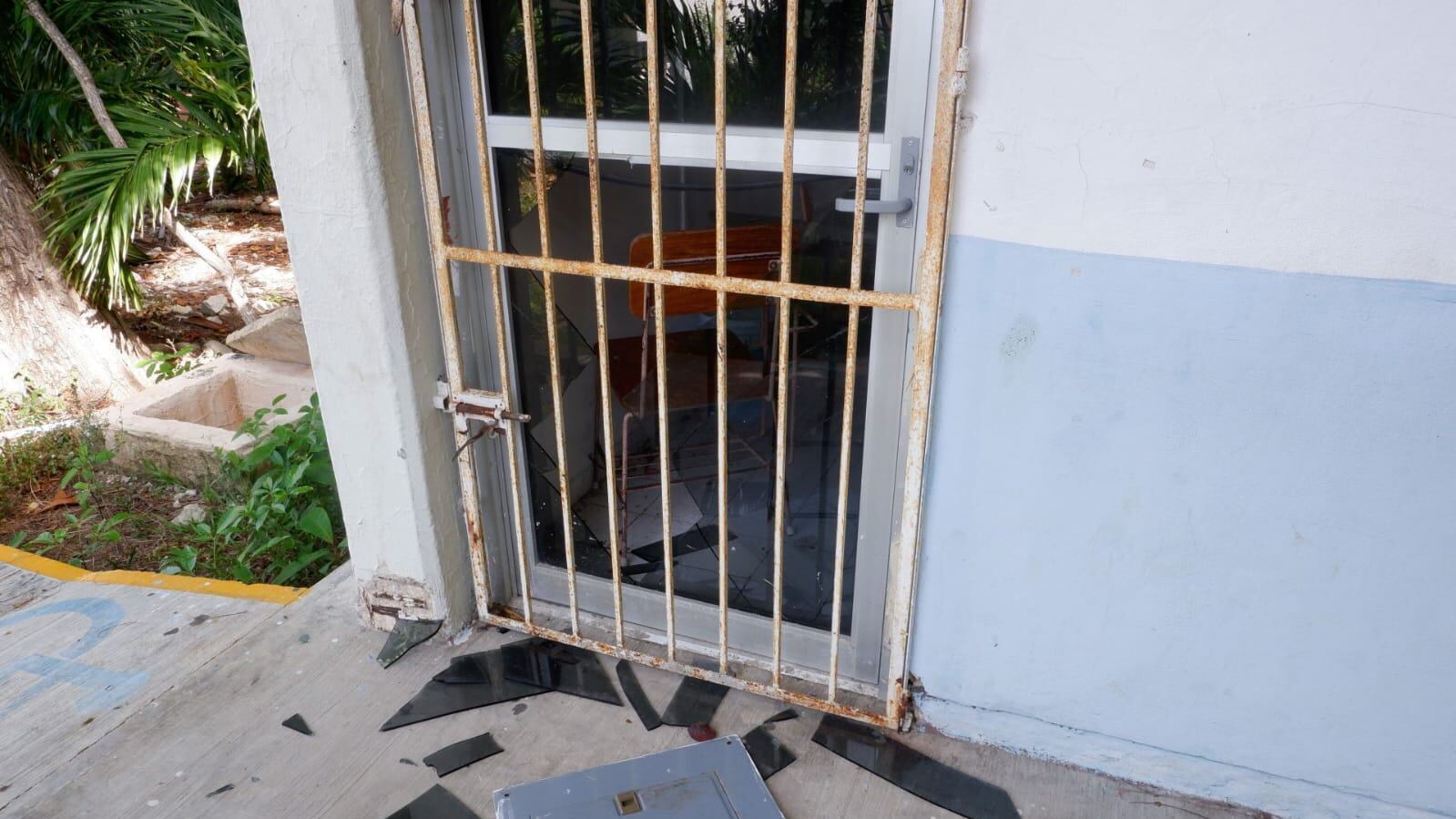 Los ladrones roban desde puertas hasta cables, artículos eléctricos y mobiliario.