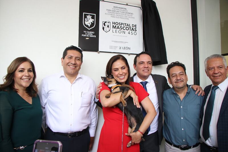 Hospital de Mascotas León 450.