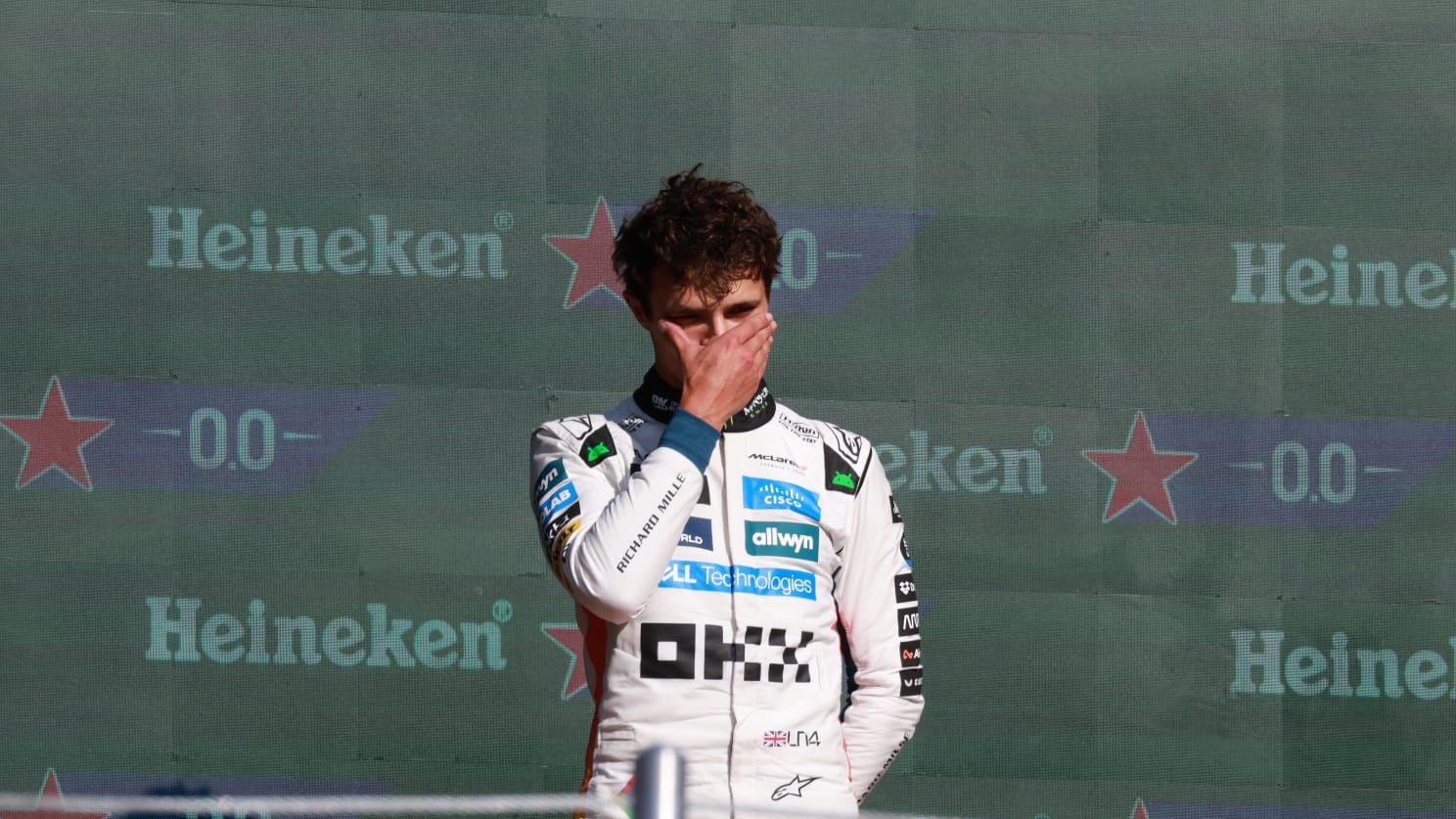 Lando Norris ganó por primera vez en México.