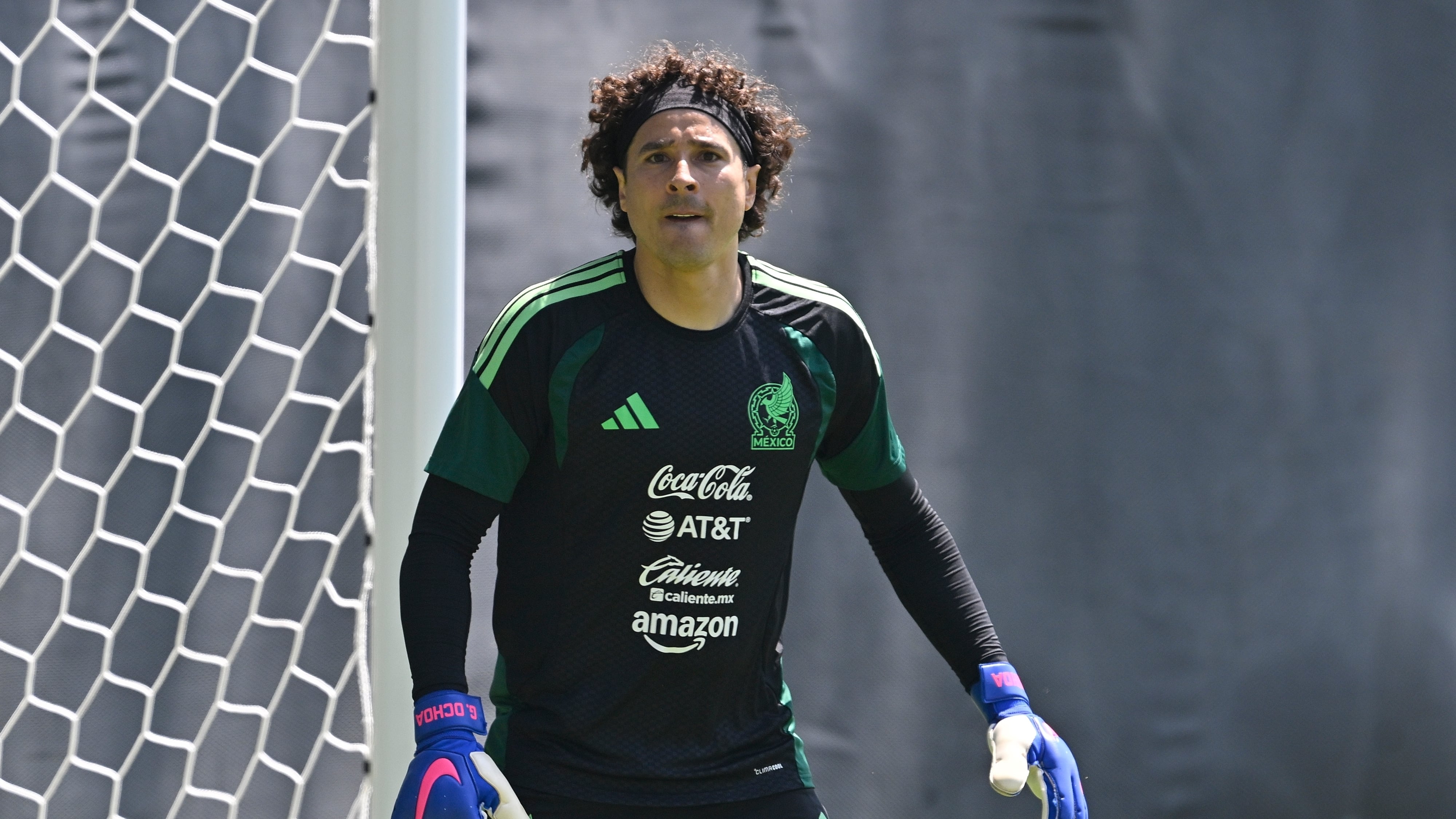 Guillermo Ochoa va por su sexto Mundial.