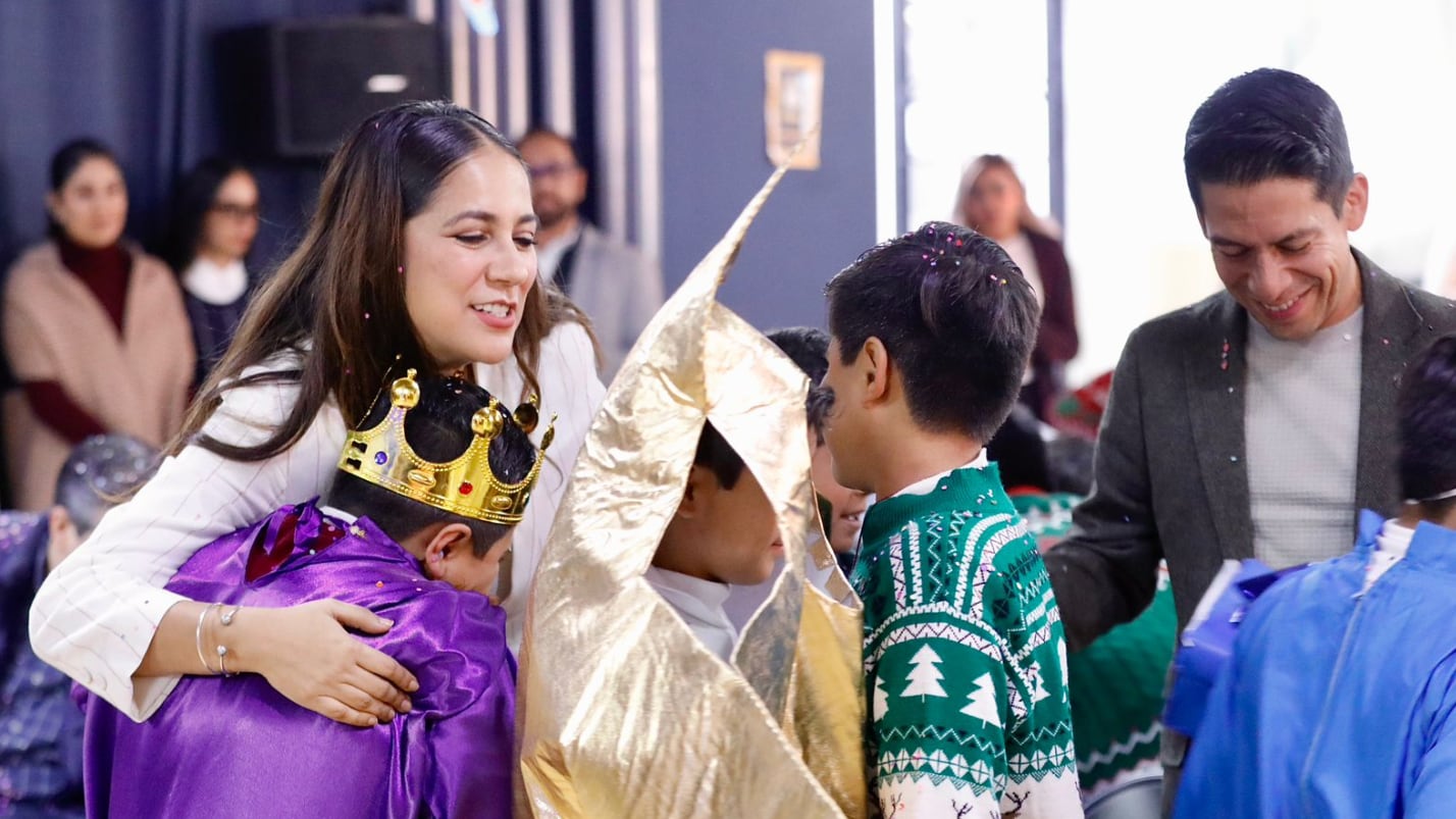 La mandataria estatal deseó a las niñeces un día especial, mágico, lleno de esperanza y sobre todo del anhelo de paz.