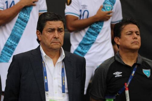 Aficionados llenan de elogios a Fernando Tena pese a eliminación de Guatemala en Copa Oro