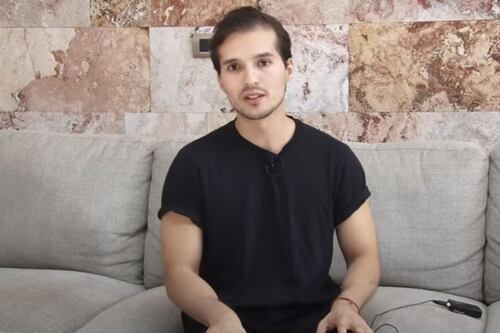 “Es verdad”, Memo Aponte confirma que se hizo del baño en su cama